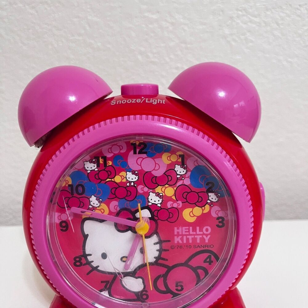 Sanrio Hello Kitty Alarm Clock 2010 Red and Pink Bows - Picture 2 of 14